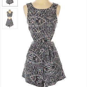 XS - Kendall & Kylie Romper